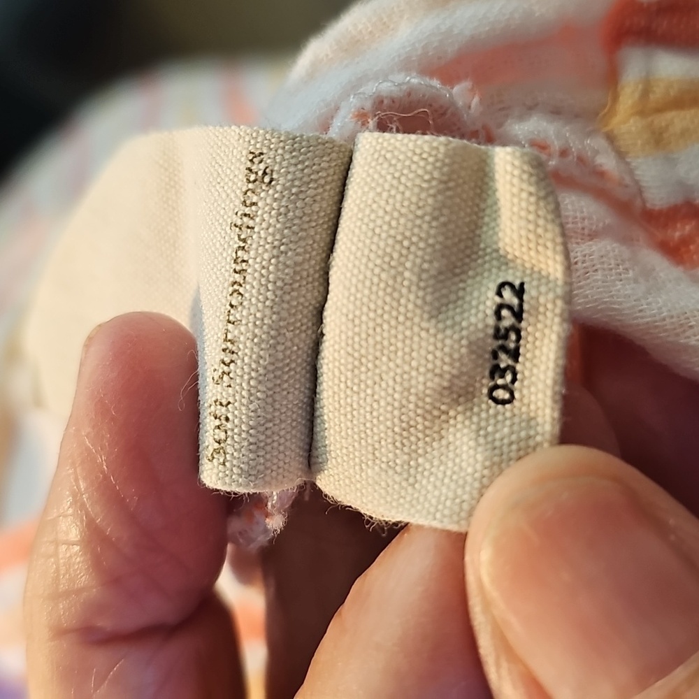 Soft Surroundings Button Down Shirt Long Sleeves. Pearl Buttons Med. Peach/white - Picture 11 of 11